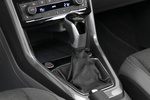 Volkswagen T-Cross 1.5 TSI EVO 110 kW (150 CV) R Line Todo terreno Interior Palanca de Cambios 5 puertas