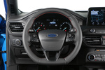 Ford Focus 5p 1.0 EcoBoost 92 kW (125 CV) 5p ST Line Turismo Interior Volante 5 puertas