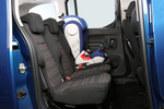 Opel Combo 1.5 TD 130 CV Start/Stop Life Innovation L (corto) Veh&iacute;culo comercial Interior Silla infantil 5 puertas