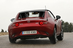 Mazda MX-5 2.0 SKYACTIV-G 184 CV RF Descapotable Soul Red Crystal Exterior Posterior 2 puertas