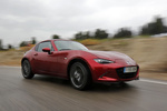 Mazda MX-5 2.0 SKYACTIV-G 184 CV RF Descapotable Soul Red Crystal Exterior Lateral-Frontal 2 puertas