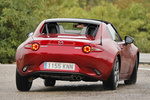 Mazda MX-5 2.0 SKYACTIV-G 184 CV RF Descapotable Soul Red Crystal Exterior Posterior 2 puertas