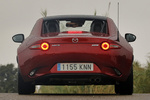 Mazda MX-5 2.0 SKYACTIV-G 184 CV RF Descapotable Soul Red Crystal Exterior Posterior-Lateral 2 puertas