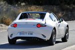 Mazda MX-5 2.0 SKYACTIV-G 184 CV Aut. RF Descapotable Snowflake White Pearl Exterior Posterior-Lateral 2 puertas