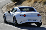 Mazda MX-5 2.0 SKYACTIV-G 184 CV Aut. RF Descapotable Snowflake White Pearl Exterior Lateral-Posterior 2 puertas