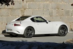 Mazda MX-5 2.0 SKYACTIV-G 184 CV Aut. RF Descapotable Snowflake White Pearl Exterior Posterior-Lateral 2 puertas