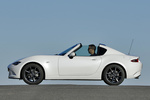 Mazda MX-5 2.0 SKYACTIV-G 184 CV Aut. RF Descapotable Snowflake White Pearl Exterior Lateral 2 puertas