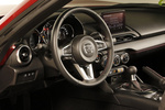 Mazda MX-5 2.0 SKYACTIV-G 184 CV RF Descapotable Interior Volante 2 puertas