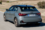 Audi A1 35 TFSI (150 CV) Epic Edition Turismo Gris Cronos / Negro Mitos Exterior Lateral-Posterior 5 puertas
