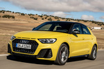 Audi A1 40 TFSI S tronic 7 vel. (200 CV) S line (40 TFSI) Turismo Amarillo Python / Negro Mitos Exterior Frontal-Lateral 5 puertas