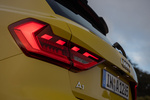 Audi A1 40 TFSI S tronic 7 vel. (200 CV) S line (40 TFSI) Turismo Amarillo Python / Negro Mitos Exterior Pilotos 5 puertas