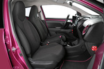 Toyota Aygo 70 x-cite Turismo Interior Asientos 5 puertas