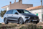 Mercedes-Benz Clase B B 200 d 8G-DCT AMG Line Paquete Night Monovolumen Gris monta&ntilde;a metalizado Exterior Frontal-Lateral 5 puertas