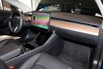 Tesla Model 3 Gama Model 3 Gama Model 3 Turismo Interior Salpicadero 4 puertas