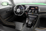 Mercedes-Benz AMG GT 4.0 V8 585 CV GT R Coup&eacute; Coup&eacute; Interior Salpicadero 3 puertas