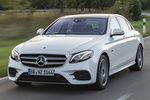 Mercedes-Benz Clase E E 300 de Berlina Gama Clase E Turismo Exterior Lateral-Frontal 4 puertas