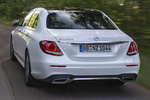 Mercedes-Benz Clase E E 300 de Berlina Gama Clase E Turismo Exterior Lateral-Posterior 4 puertas