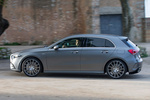 Mercedes-Benz Clase A AMG 35 4MATIC AMG 35 4MATIC Turismo Mountain Grey Exterior Lateral 5 puertas