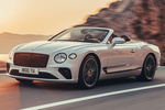 Bentley Continental GT W12 GT Convertible W12 GT Convertible Descapotable Snow Quartz Perlado Exterior Frontal-Lateral 2 puertas
