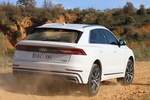 Audi Q8 50 TDI quattro tiptronic 210 kW (286 CV) Paquete deportivo S line Todo terreno Blanco Glaciar metalizado Exterior Posterior-Lateral 5 puertas