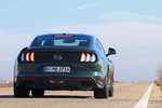 Ford Mustang Fastback 5.0 Ti-VCT V8 338 kW (459 CV) Fastback GT Bullitt Special Edition Coup&eacute; Verde oscuro Highland Exterior Posterior-Lateral 2 puertas