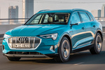 Audi e-tron 55 quattro Edition One Todo terreno Antigua Blue Exterior Frontal-Lateral 5 puertas