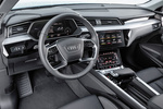 Audi e-tron Gama e-tron Gama e-tron Todo terreno Interior Salpicadero 5 puertas