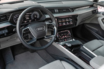 Audi e-tron Gama e-tron Gama e-tron Todo terreno Interior Salpicadero 5 puertas