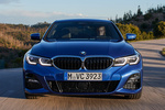 BMW Serie 3 330i M Sport Turismo Azul Portimao Exterior Frontal 4 puertas