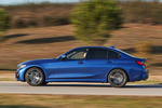 BMW Serie 3 330i M Sport Turismo Azul Portimao Exterior Lateral 4 puertas