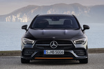 Mercedes-Benz CLA Edition Orange Art Coup&eacute; Turismo Negro Cosmos Metalizado Exterior Frontal 4 puertas