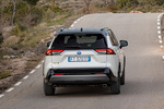 Toyota RAV4 Hybrid 220H e-CVT 4x4 (222 CV) Feel! Todo terreno Bi-tono Blanco Perlado Exterior Posterior 5 puertas
