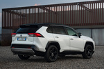 Toyota RAV4 Hybrid 220H e-CVT 4x4 (222 CV) Feel! Todo terreno Bi-tono Blanco Perlado Exterior Posterior-Lateral 5 puertas