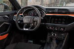 Audi Q3 45 TFSI quattro S tronic S line (con S line interior y Alc&aacute;ntara naranja) Todo terreno Interior Salpicadero 5 puertas