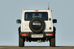 Suzuki Jimny 1.5L (102 CV) 4x4 Mode 3 Todo terreno Blanco Superior Exterior Trasera 3 puertas