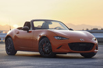 Mazda MX-5 2.0 SKYACTIV-G 184 CV Soft Top 30 Aniversario Descapotable Racing Orange Exterior Lateral-Frontal 2 puertas