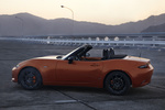 Mazda MX-5 2.0 SKYACTIV-G 184 CV Soft Top 30 Aniversario Descapotable Racing Orange Exterior Lateral-Posterior 2 puertas