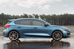 Ford Focus  5p ST 2.3 EcoBoost 206 kW (280 CV)  5p ST Turismo Azul Performance ST Exterior Lateral 5 puertas