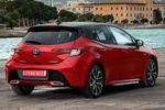 Toyota Corolla hybrid 180H Advance Turismo Bi-tono Rojo Emoci&oacute;n Exterior Posterior-Lateral 5 puertas