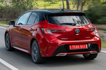 Toyota Corolla hybrid 180H Advance Turismo Bi-tono Rojo Emoci&oacute;n Exterior Posterior-Lateral 5 puertas