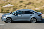 Toyota Corolla hybrid Sedan 125H Sedan Advance Turismo Gris Celestite Exterior Lateral 4 puertas