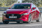 Mazda Mazda3 Gama Mazda3 5p 2019 5p Zenith Turismo Soul Red Crystal Exterior Frontal-Lateral 5 puertas