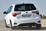 Toyota Yaris 100H GR Sport Turismo Blanco / Negro Exterior Posterior-Lateral 5 puertas