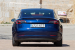 Tesla Model 3 AWD Bater&iacute;a de gran autonom&iacute;a Sesi&oacute;n fotogr&aacute;fica (marzo 2019) Turismo Azul oscuro metalizado Exterior Posterior 4 puertas
