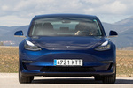 Tesla Model 3 AWD Bater&iacute;a de gran autonom&iacute;a Sesi&oacute;n fotogr&aacute;fica (marzo 2019) Turismo Azul oscuro metalizado Exterior Frontal 4 puertas
