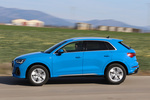 Audi Q3 35 TFSI S tronic S line (con S line interior) Todo terreno Azul Turbo Exterior Lateral 5 puertas