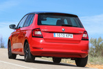 Skoda Fabia 1.0 TSI 70 kW (95 CV) 5p Style Turismo Rojo Fuego / Negro Magic efecto perla Exterior Lateral-Posterior 5 puertas