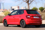 Skoda Fabia 1.0 TSI 70 kW (95 CV) 5p Style Turismo Rojo Fuego / Negro Magic efecto perla Exterior Lateral-Posterior 5 puertas