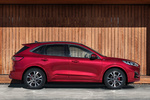 Ford Kuga 2.5 Duratec PHEV PHEV ST-Line X con pack ST-Line Todo terreno Rojo Lucid Exterior Lateral 5 puertas