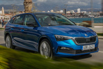 Skoda Scala 1.5 TSI 110 kW (150 CV) Gama Scala (2019) Turismo Azul Race Metalizado Exterior Frontal-Lateral 5 puertas